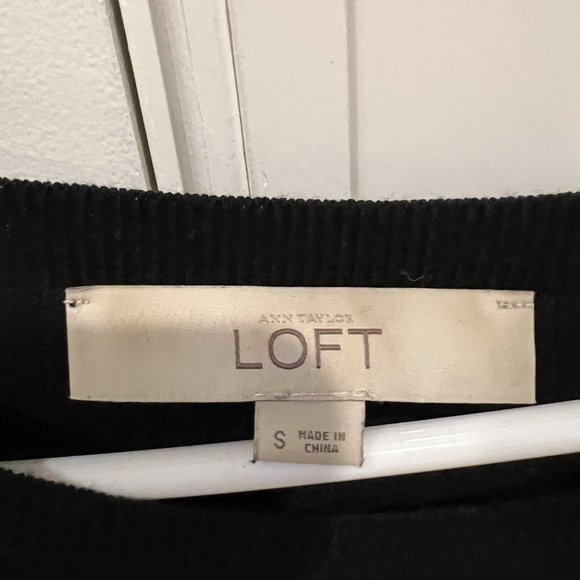 LOFT black top with flowy bottom - Picture 3 of 3